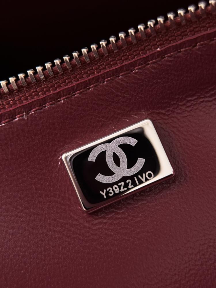 Chanel Maxi “Souplissimo” Büyük Kapaklı Çanta