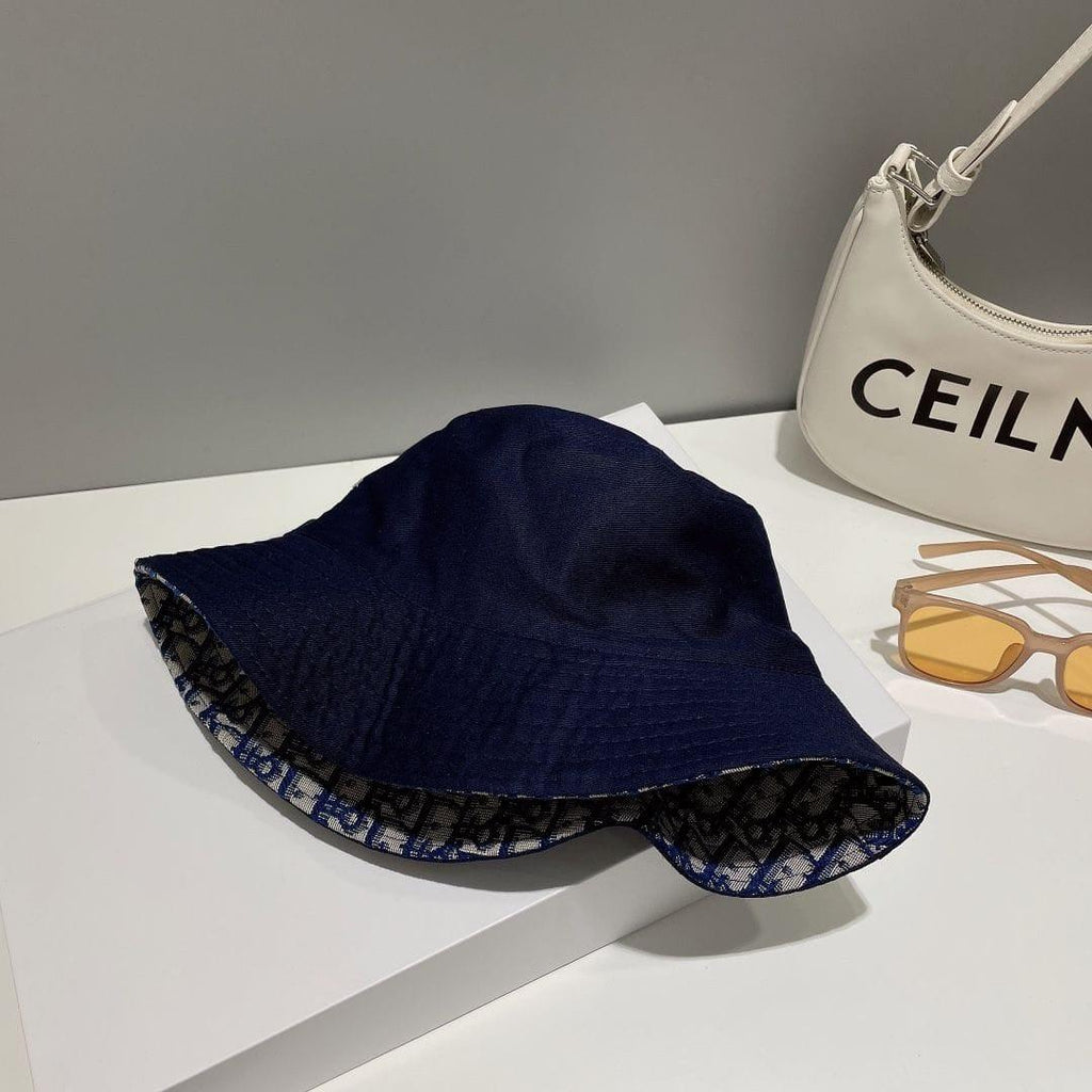 Dior Oblique Kova Şapka Kadınlar İçin - Glimmer of Luxury