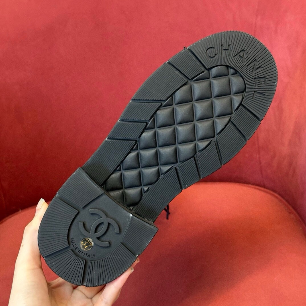 Chanel 24B Uzun Botlar - Glimmer of Luxury