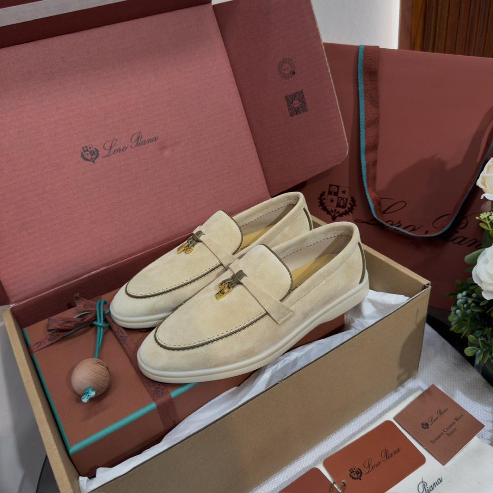 Loro Piana Yaz Büyüsü Yürüyüş Ayakkabısı - Tereyağı - Glimmer of Luxury