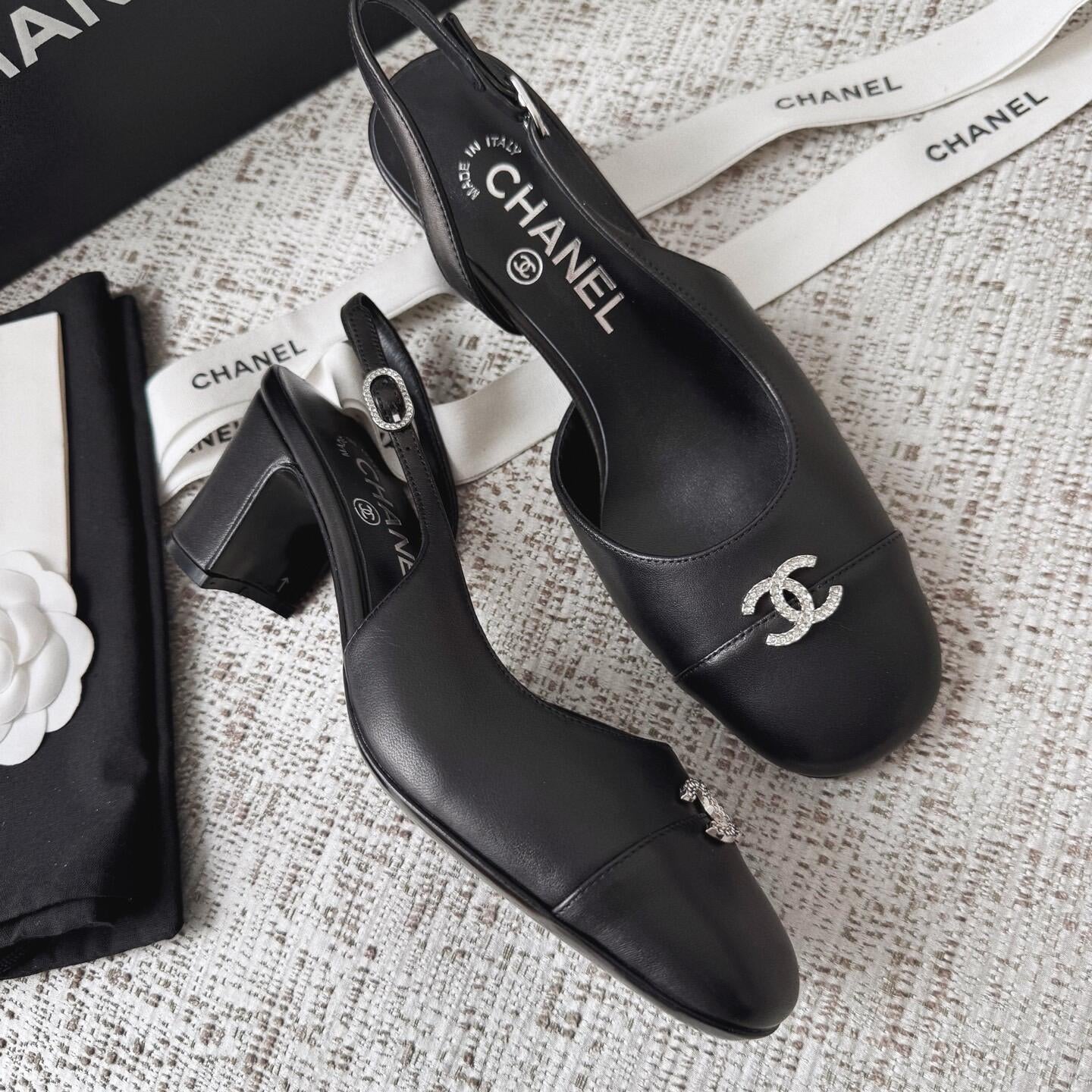 Chanel S26 Arkadan Bantlı Ayakkabı