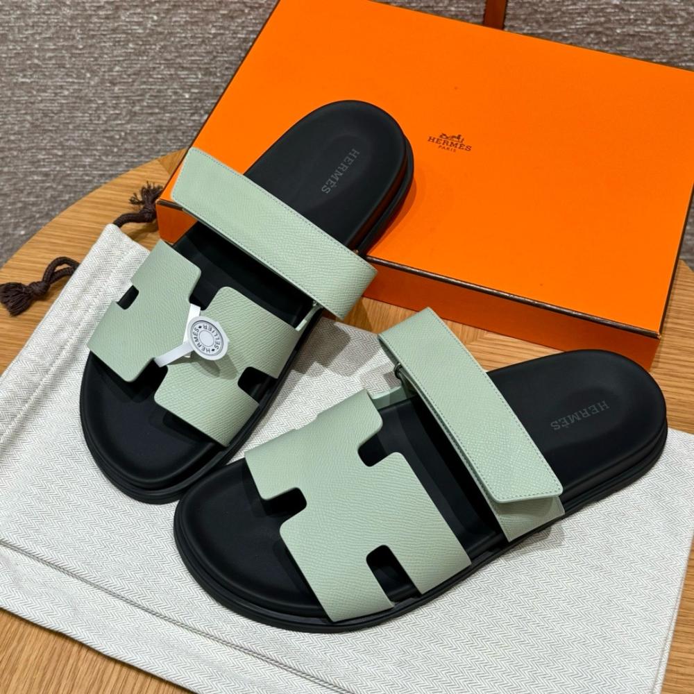 Hermès Chypre Sandals - Clay Beige