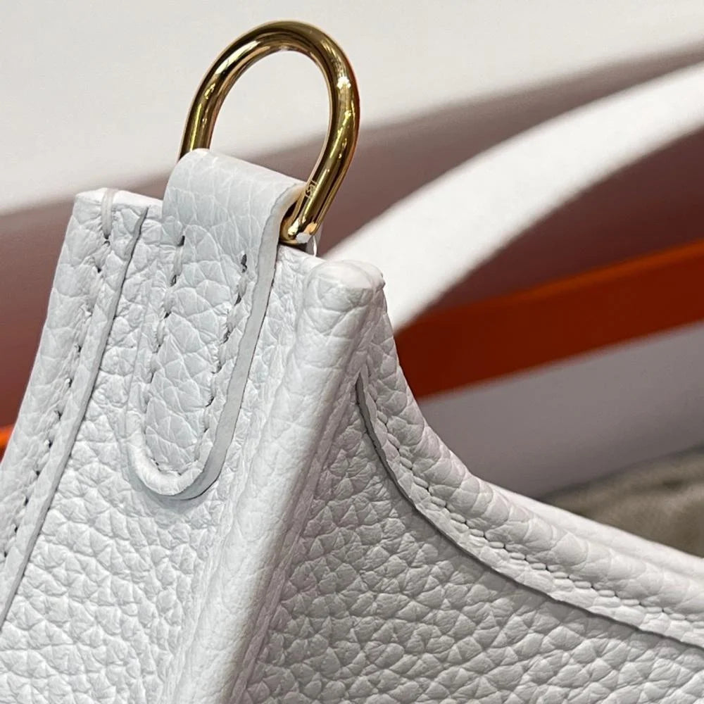 Hermès Evelyne 16cm Togo Leather Shoulder Bag