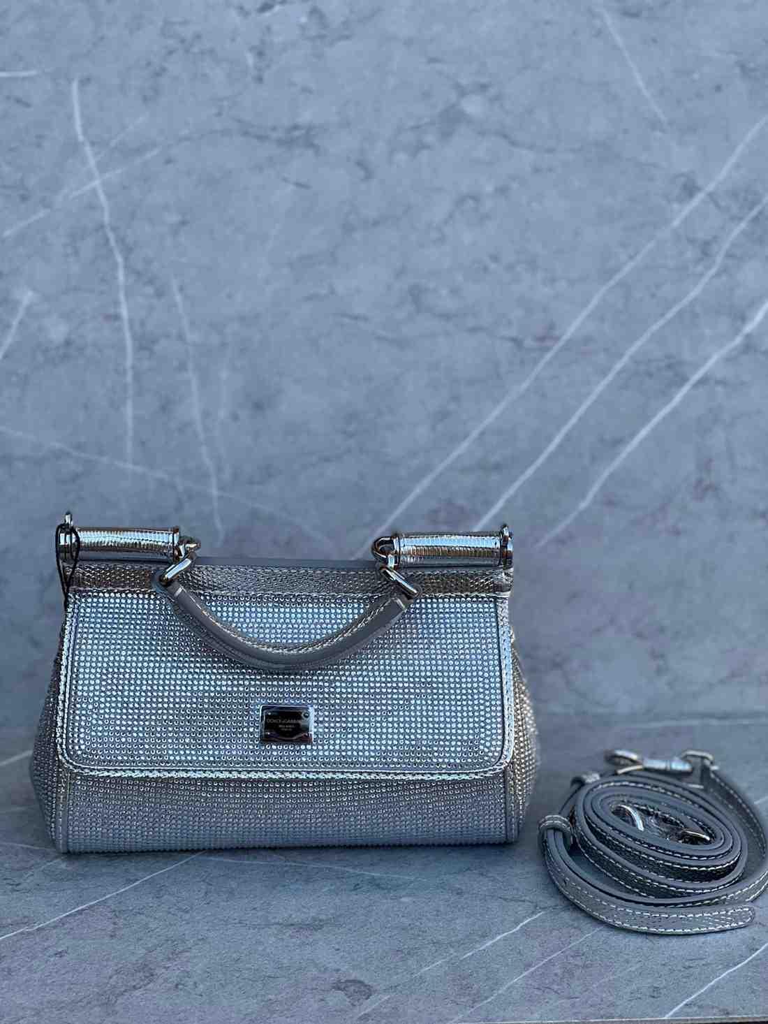 Dolce Gabbana Küçük Sicilya El Çantası - Glimmer of Luxury