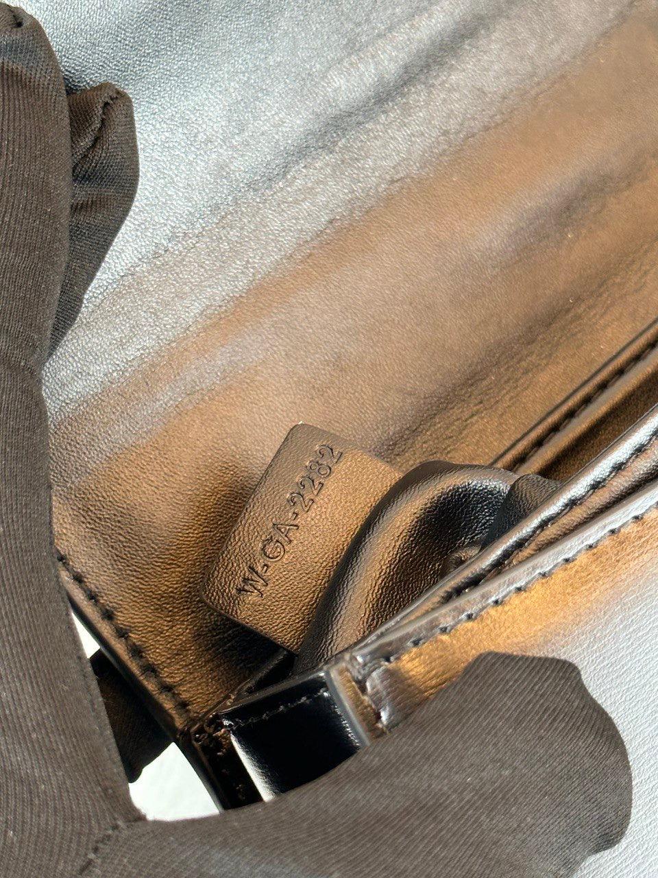 Celine Dana Derisinden Mini Besace Clea Siyah - Glimmer of Luxury