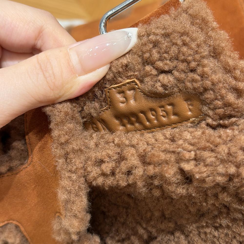 Hermès Chypre Fur Sandals