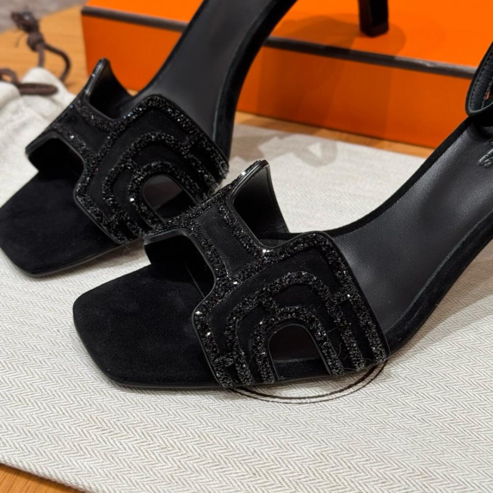 Hermès Oasis Sandals Black & Argent Grey