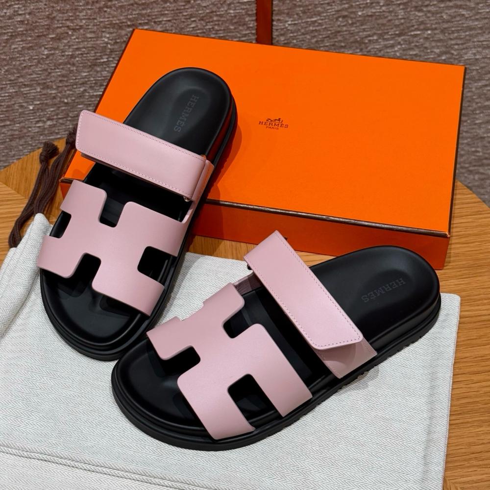 Hermès Chypre Sandals - Clay Beige