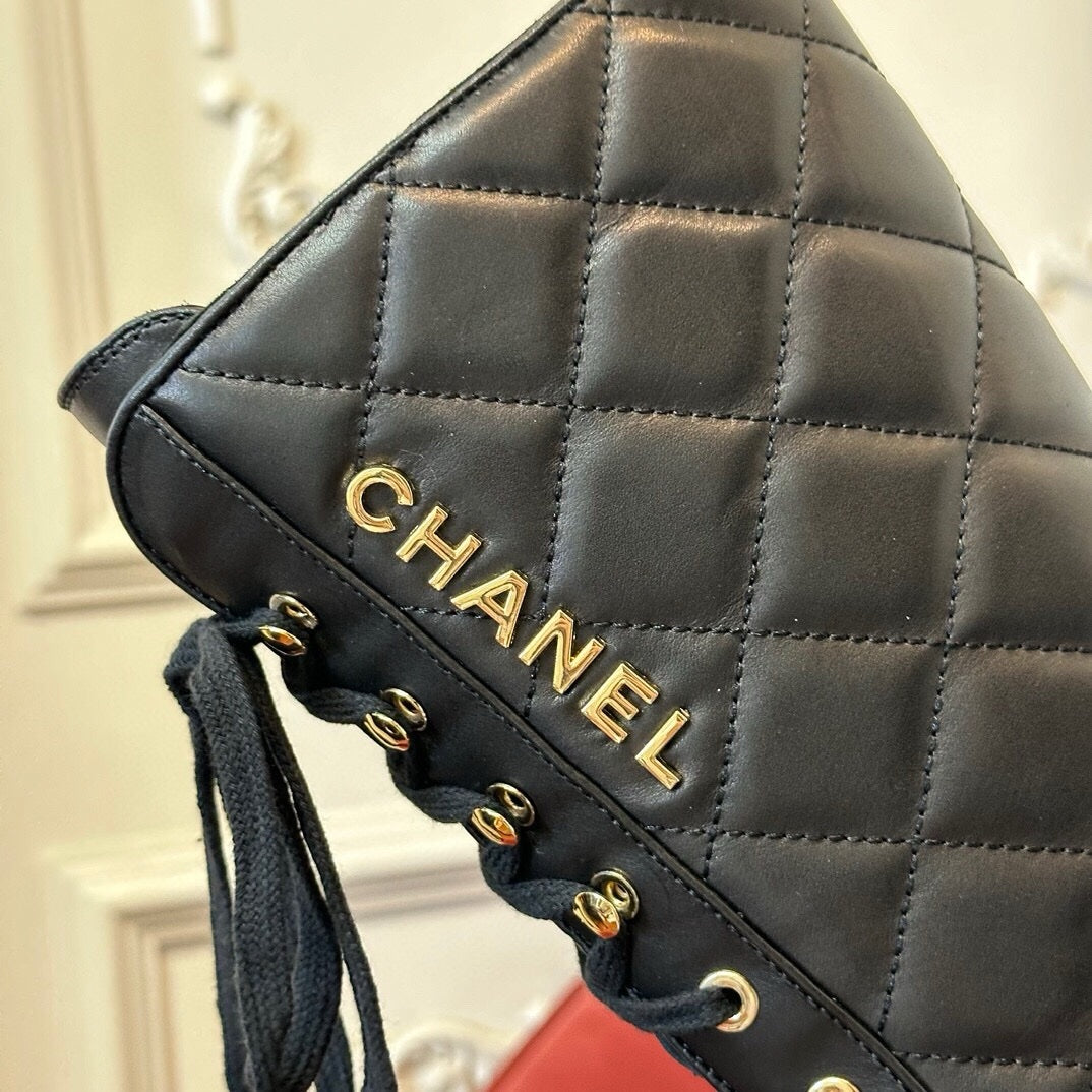 Chanel 24B Uzun Botlar - Glimmer of Luxury
