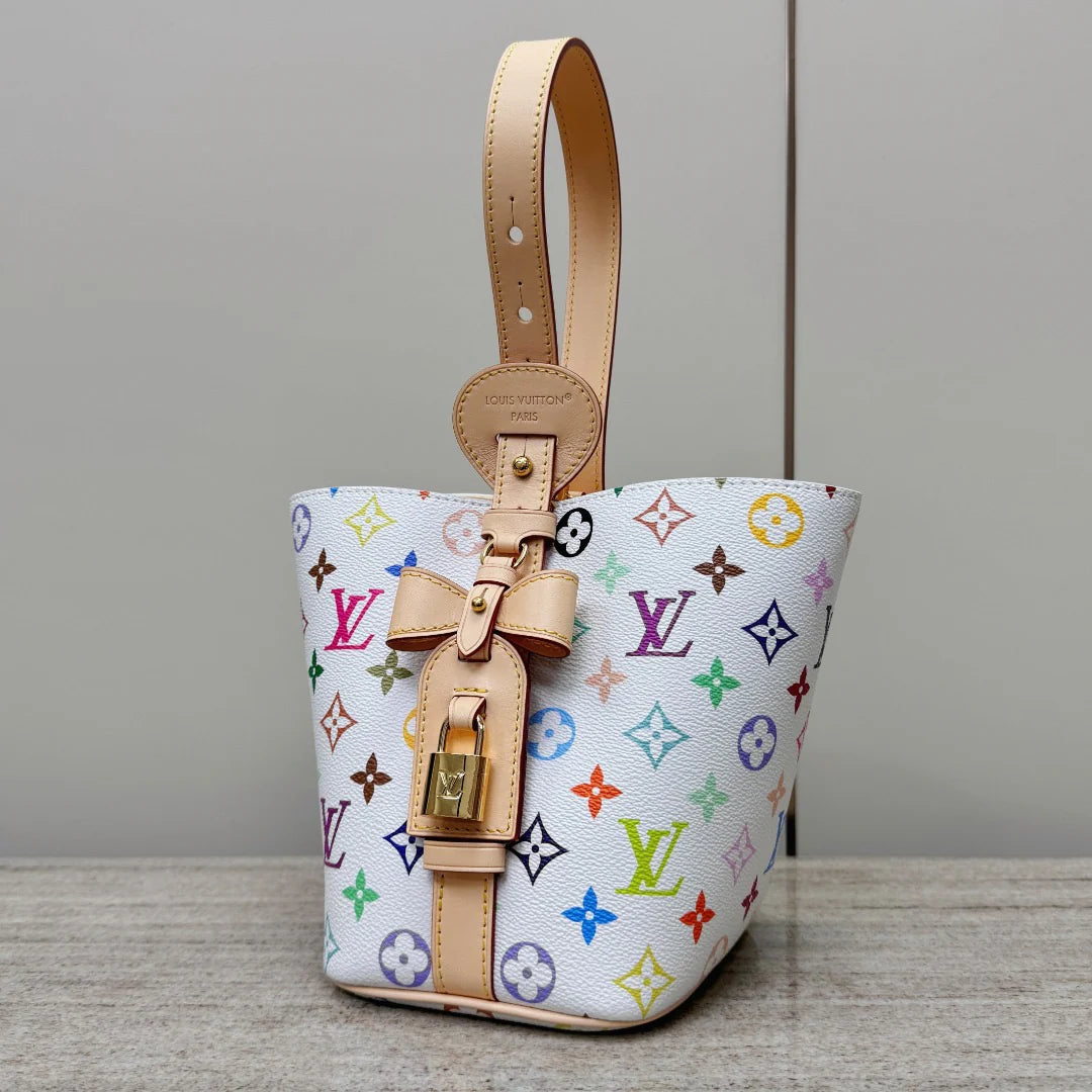 Alinbb - Glimmer of Luxury