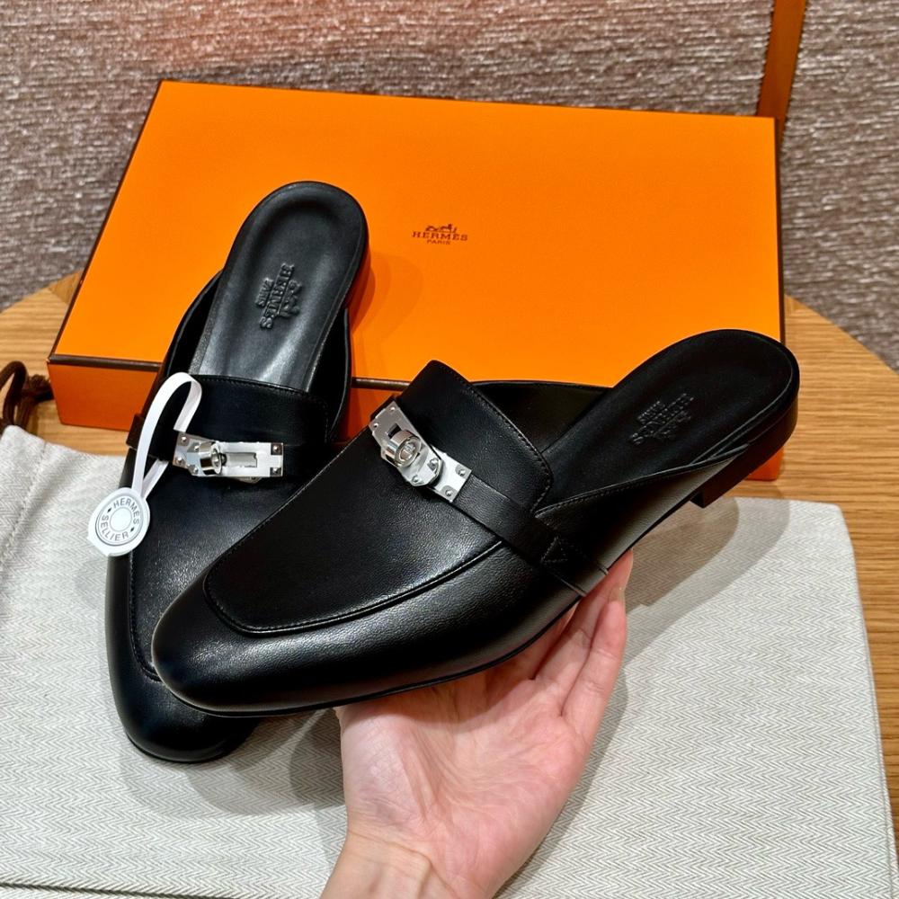 Hermès Oran Sandals Gray Argent