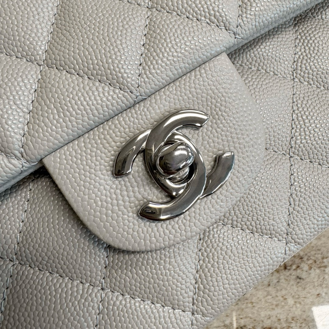 Chanel Sonbahar Kış 2024/25 Klasik 11.12 Çanta - Glimmer of Luxury