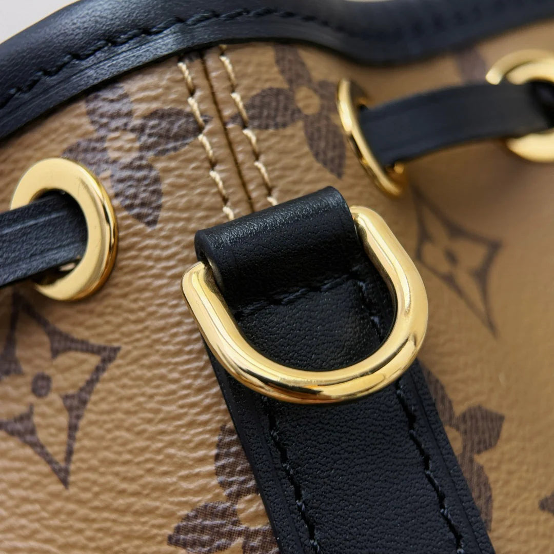 Canoé - Glimmer of Luxury