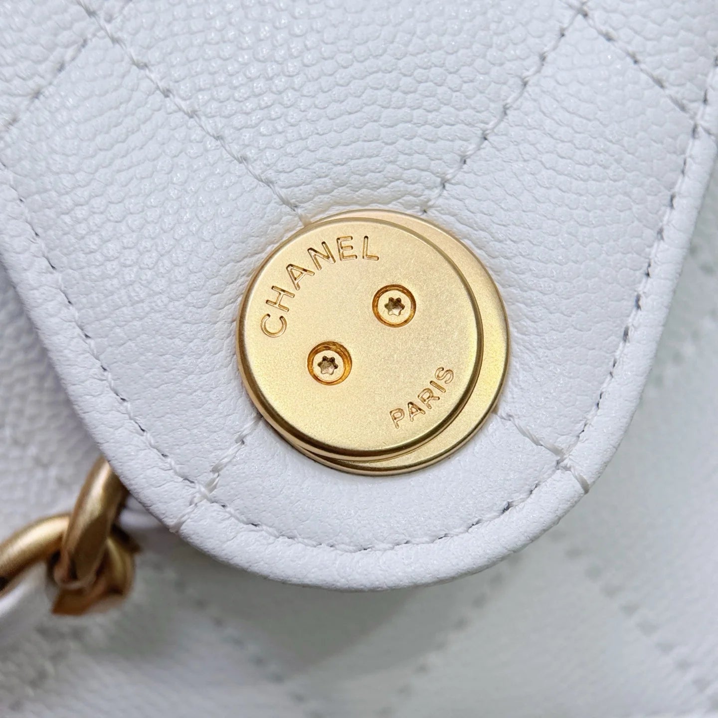 Chanel 25C Orta Boy Hobo Seyahat Çantası - Glimmer of Luxury