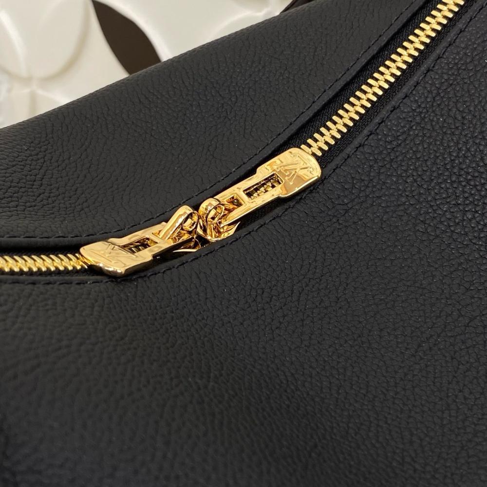 Louis Vuitton – Express MM