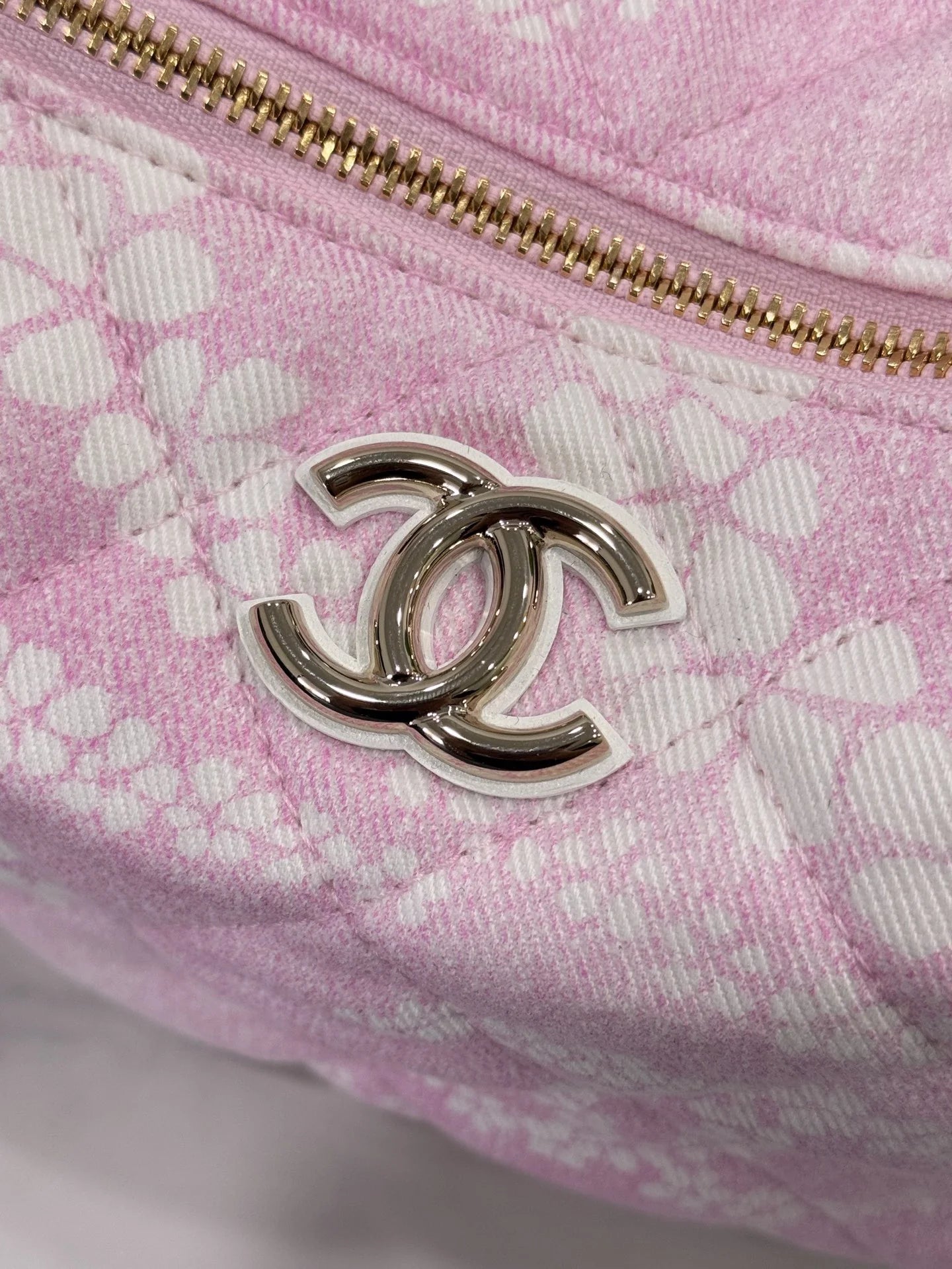 Chanel Coco Beach 2025 مجموعة حقيبة هوبو كبيرة