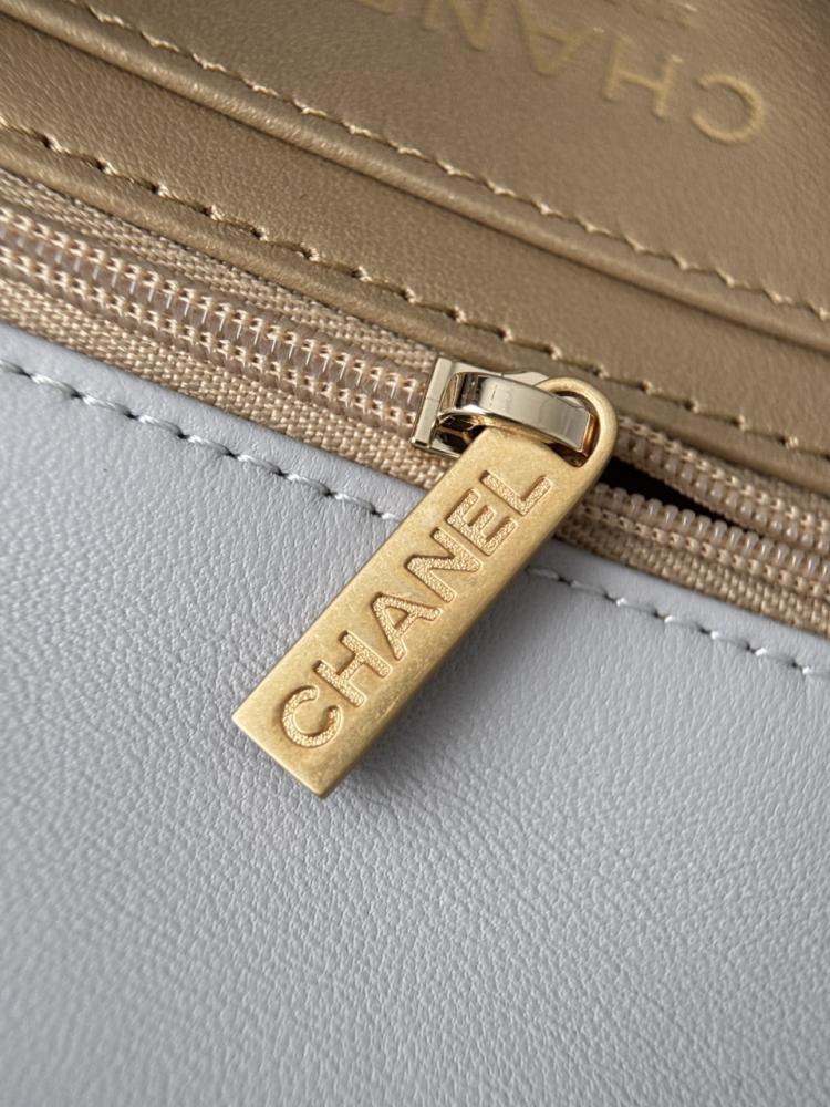 Chanel Classic Mini with Lid 20cm