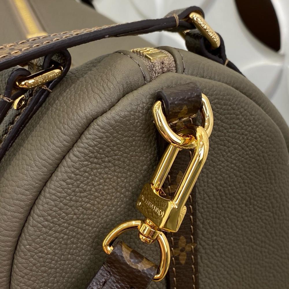 Louis Vuitton – Express MM (Gray Monogram)