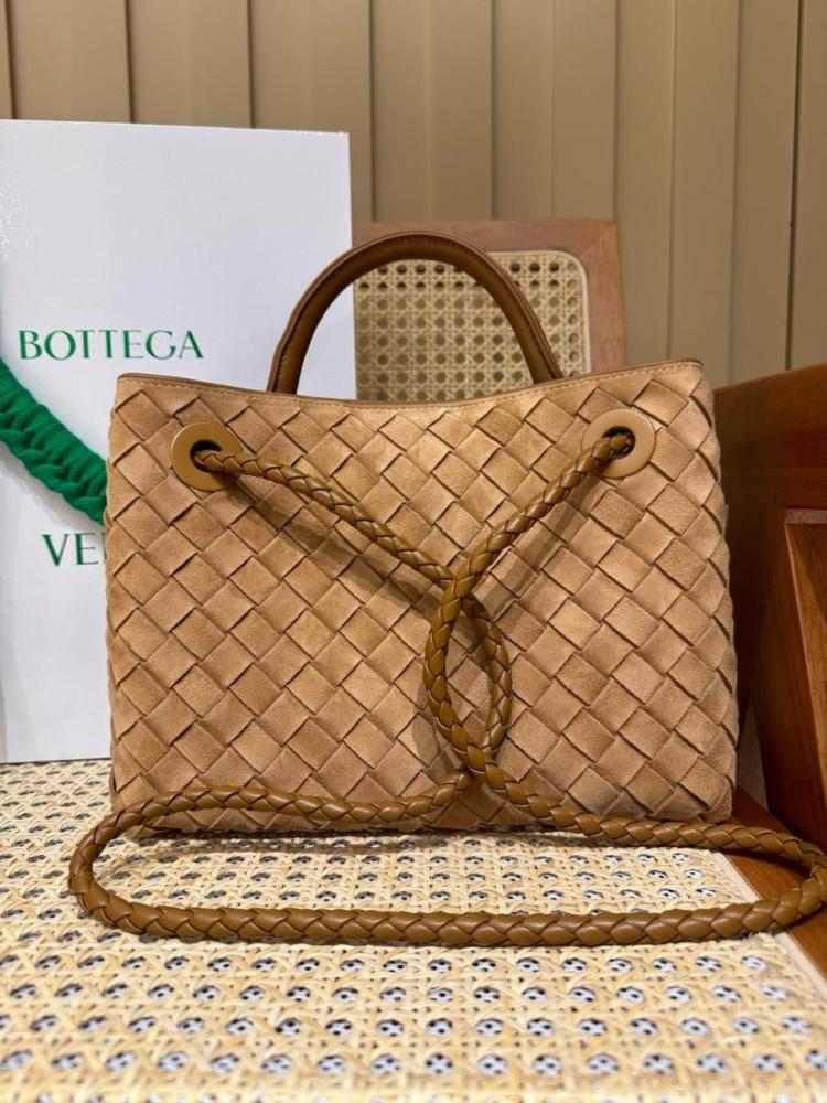 Bottega Veneta – Andiamo Small Bags
