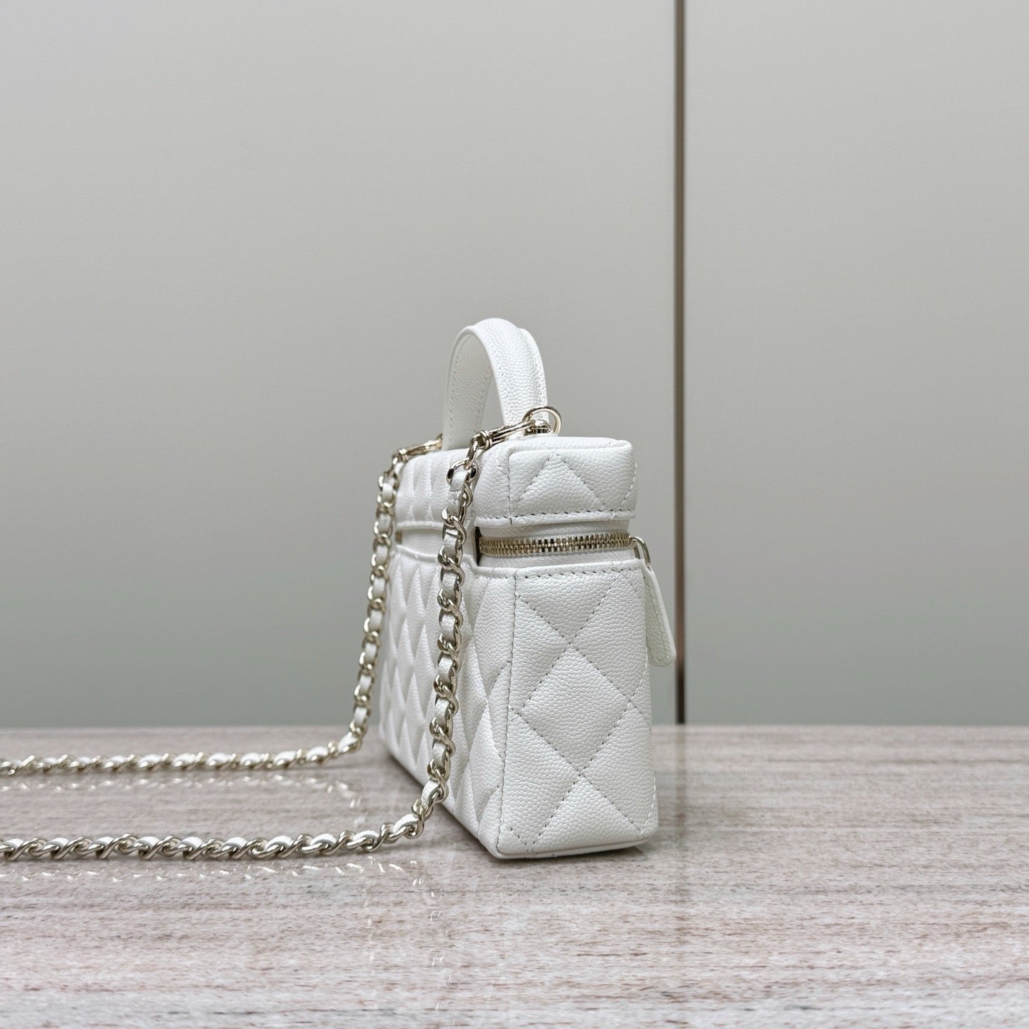 Chanel 25C Makyaj Çantası - Glimmer of Luxury