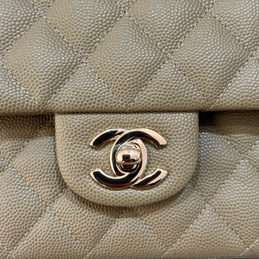 Chanel Sonbahar Kış 2024/25 Klasik 11.12 Çanta - Glimmer of Luxury