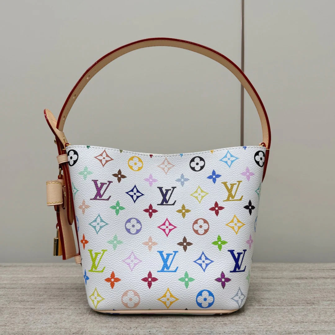 Alinbb - Glimmer of Luxury