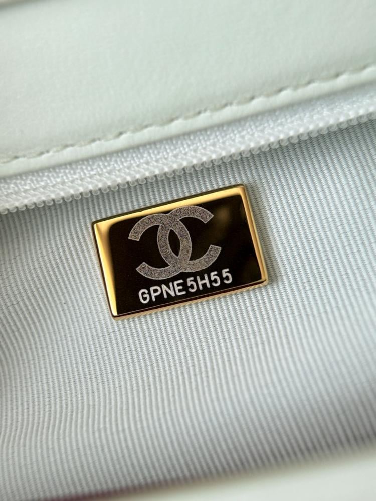 Chanel 26P Mini Shoulder Bag – Light Yellow Glossy Grained Calfskin