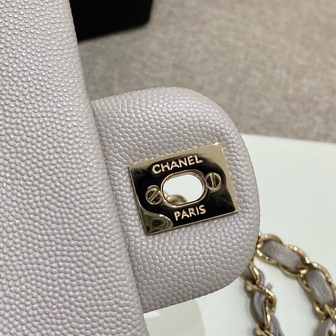Chanel Sonbahar Kış 2024/25 Klasik 11.12 Çanta - Glimmer of Luxury