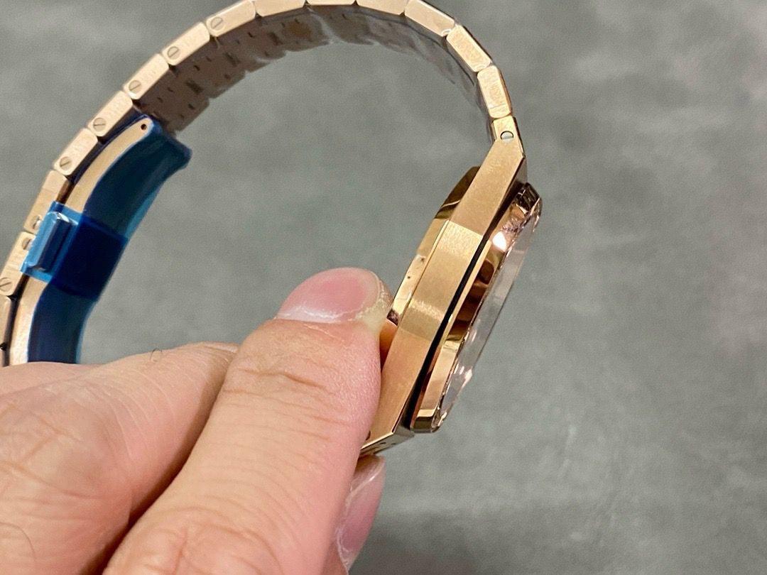 Audemars Piguet Royal Meşe Saat - Glimmer of Luxury