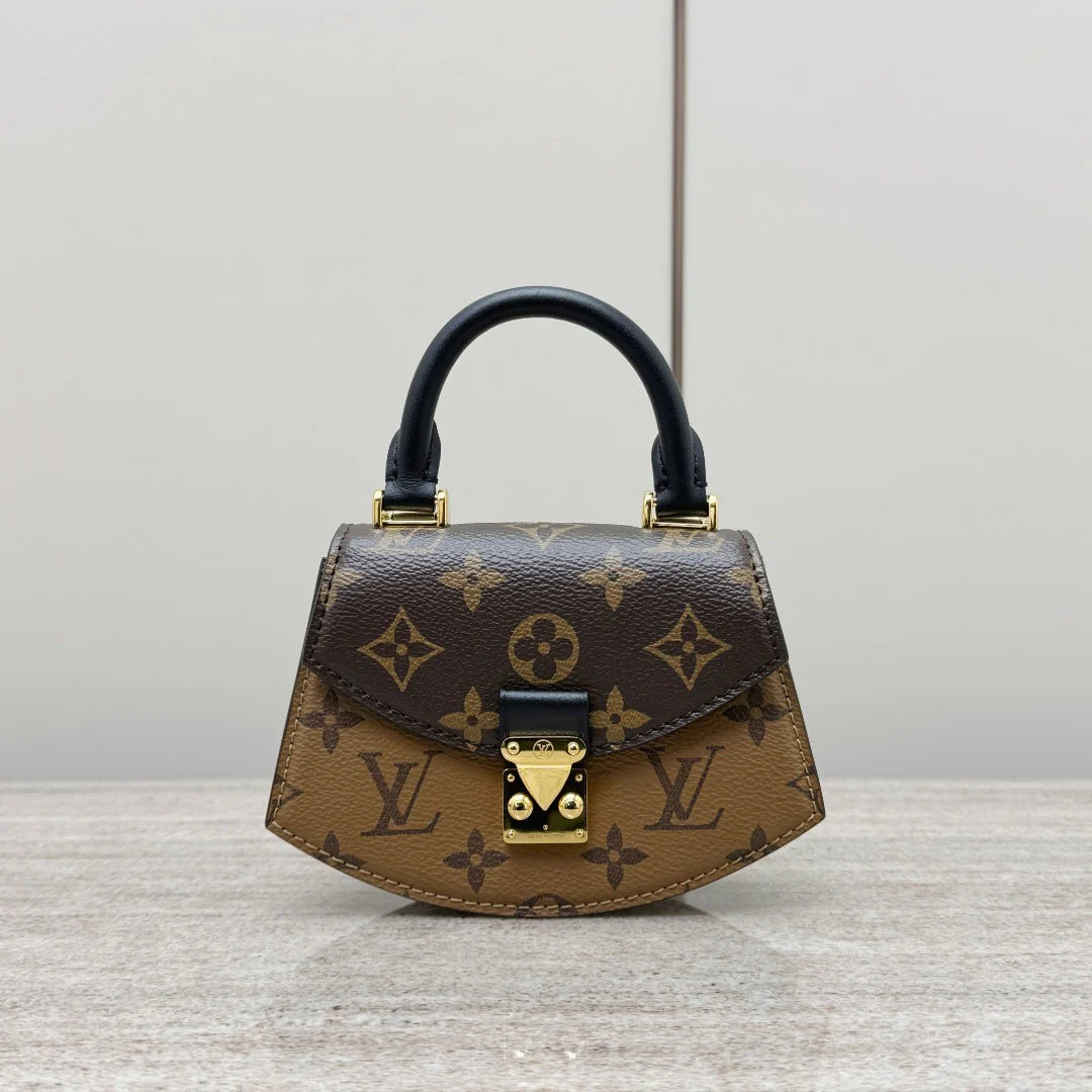 Pico tilsitt LV - Glimmer of Luxury