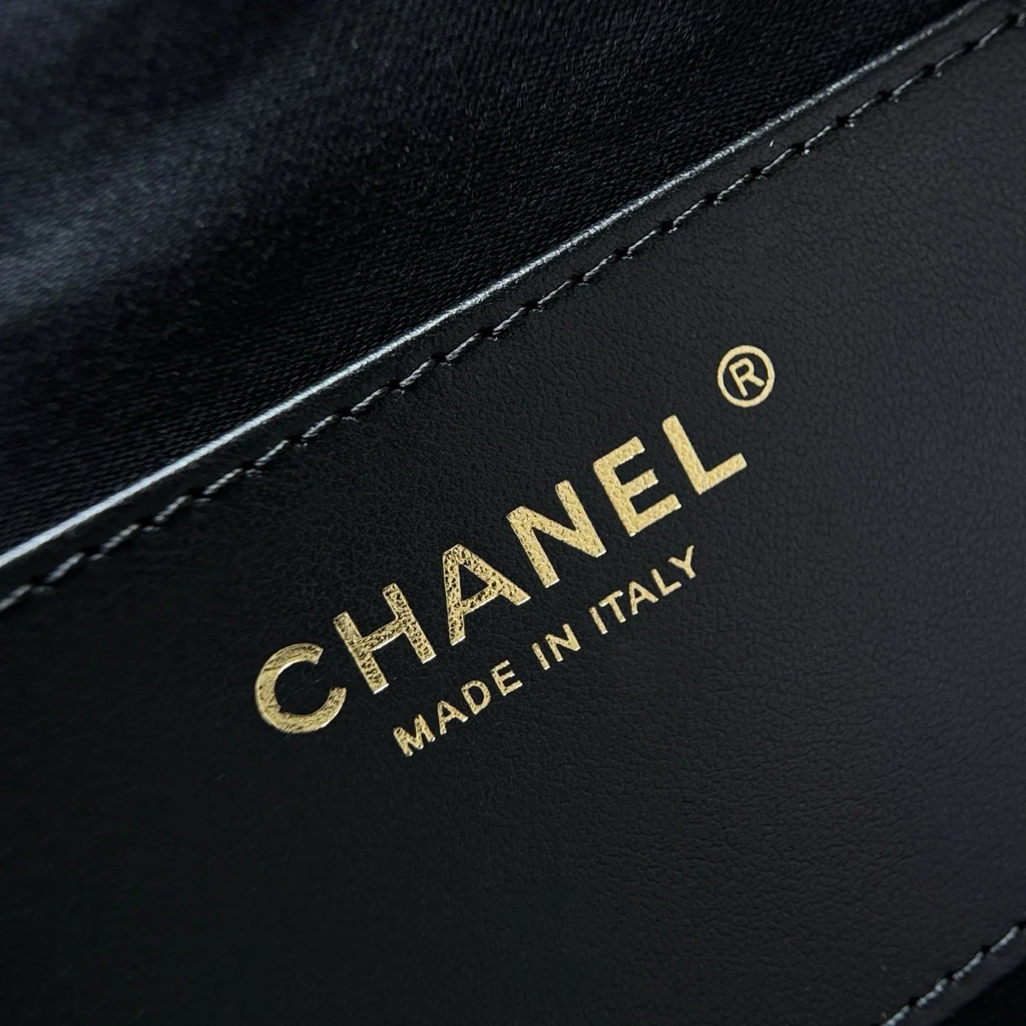 Chanel 25C Orta Boy Hobo Çanta - Glimmer of Luxury
