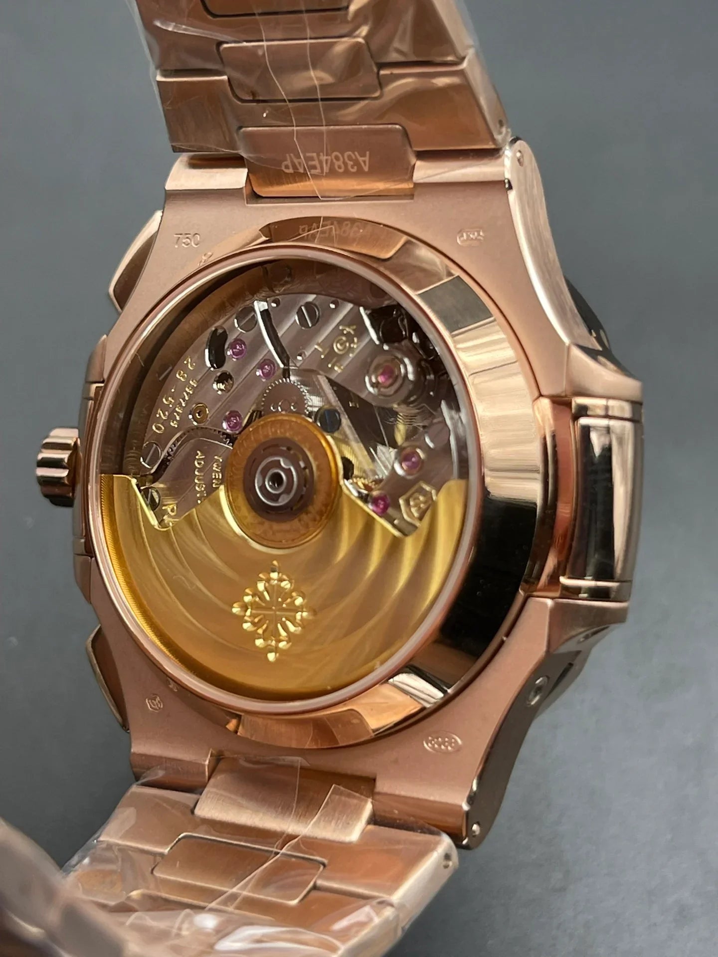 Patek Philippe 5712 PPF V2 Pembe Altın - Glimmer of Luxury