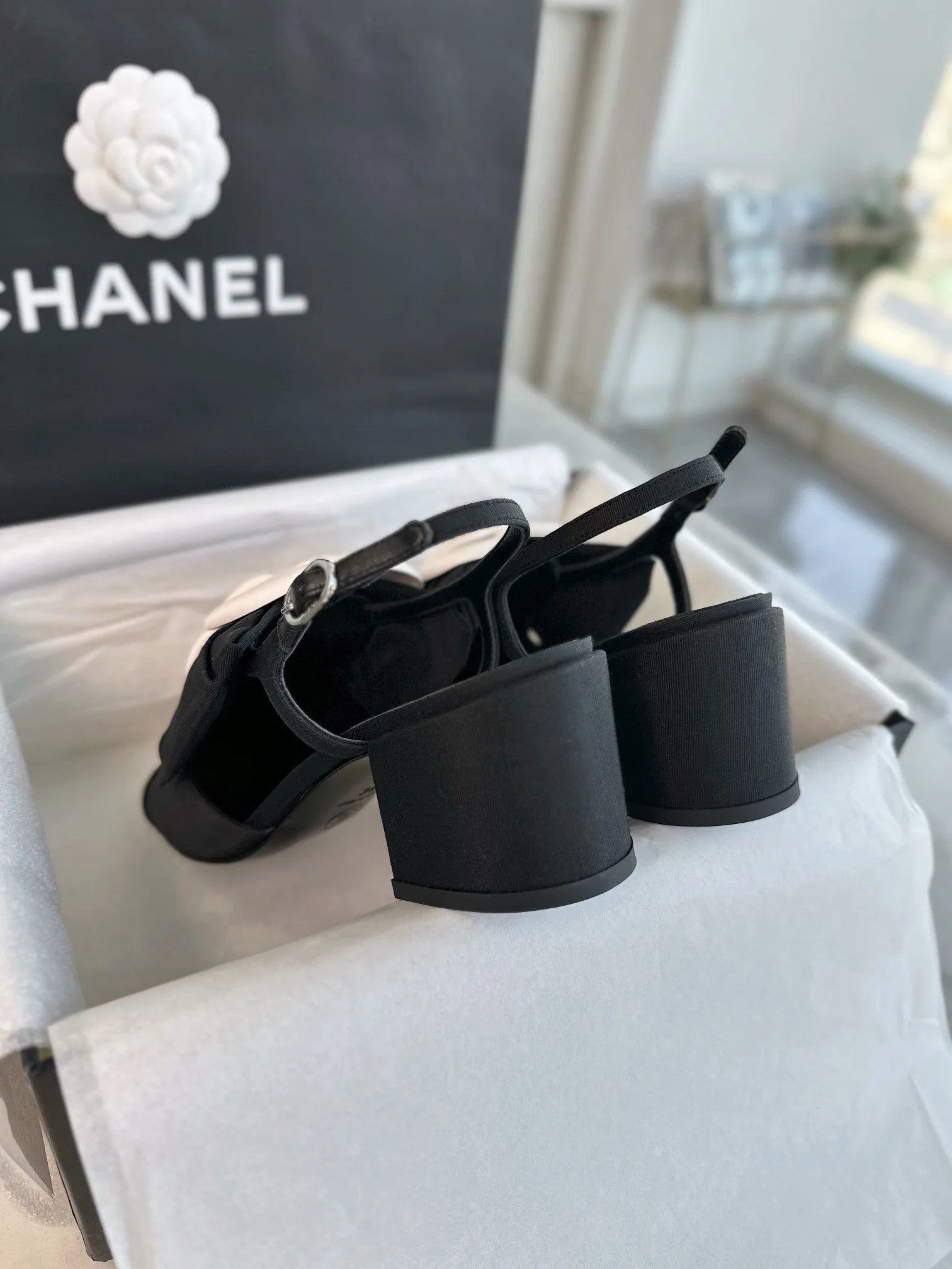 24S Sandalet - Glimmer of Luxury