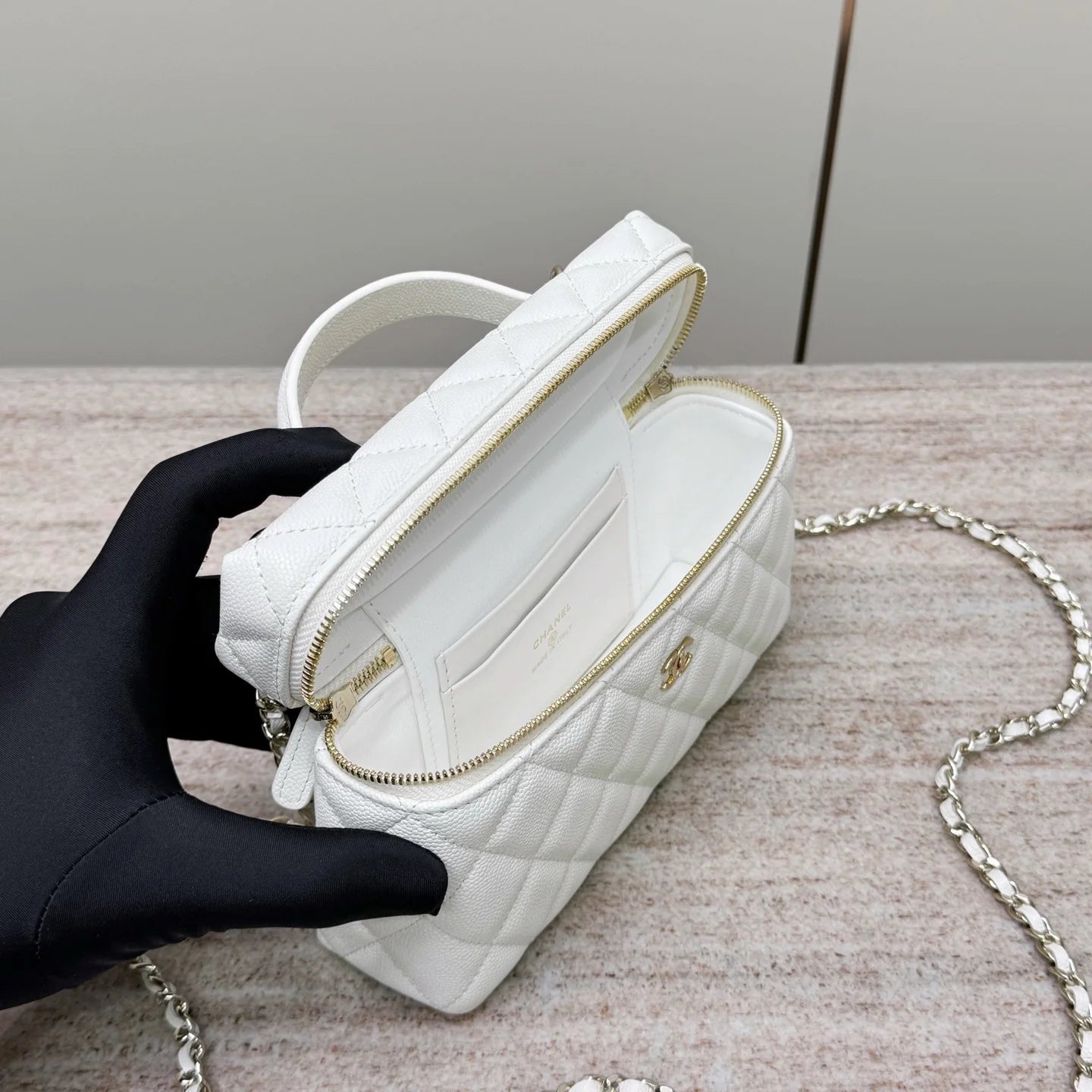 Chanel 25C Makyaj Çantası - Glimmer of Luxury