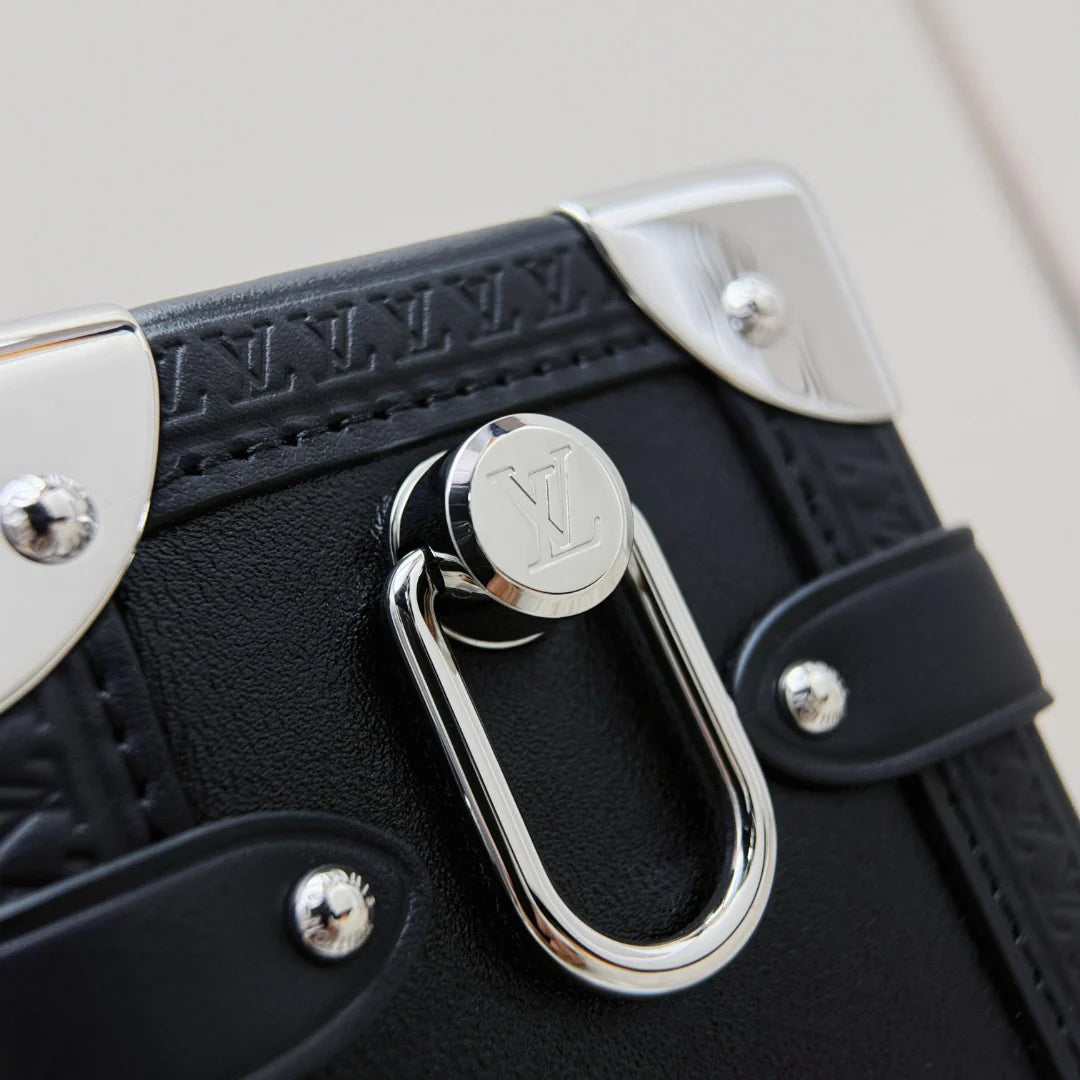 Yan Bagaj - Glimmer of Luxury