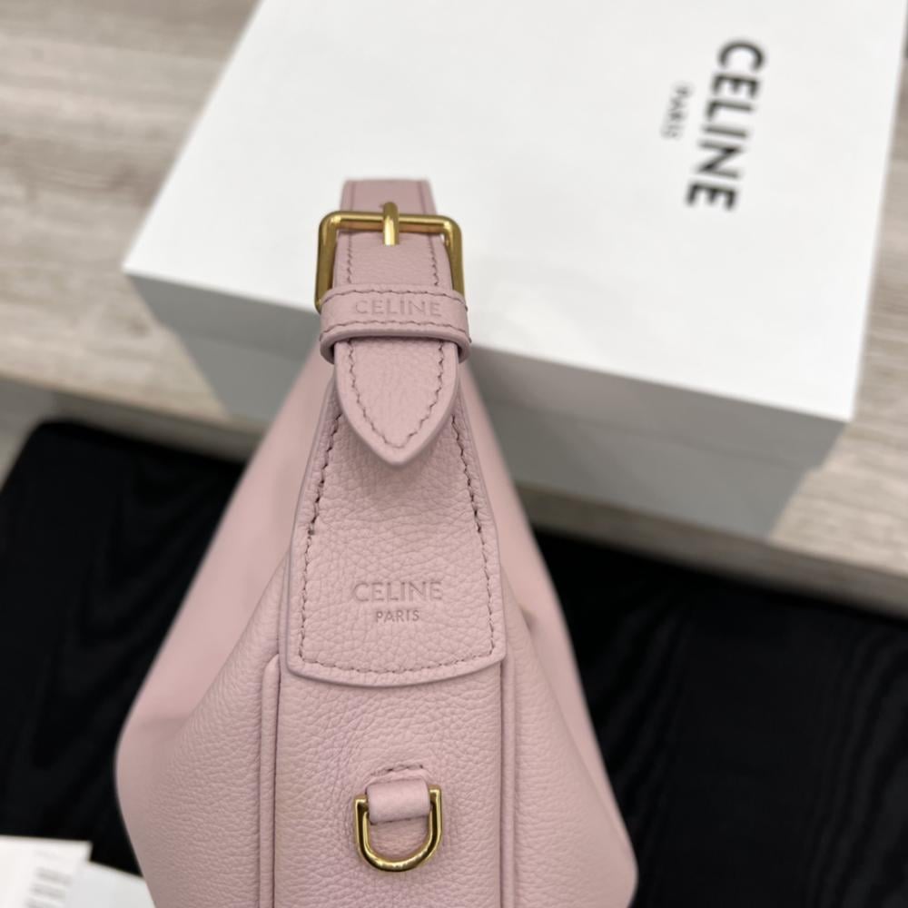 لولو من سيلين يونغ، جلد عجل محكم - وردي فاتح