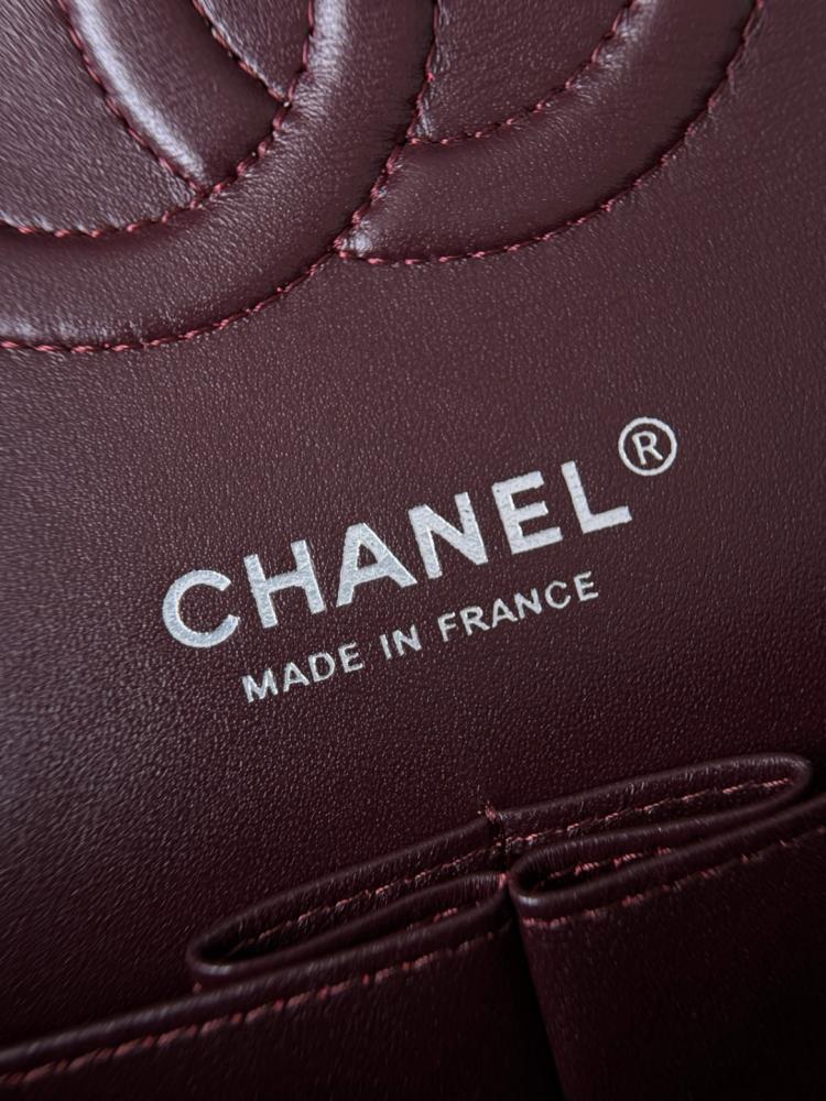 Chanel 2025/26 Soft Quilted Lambskin Maxi Single Flap Bag 