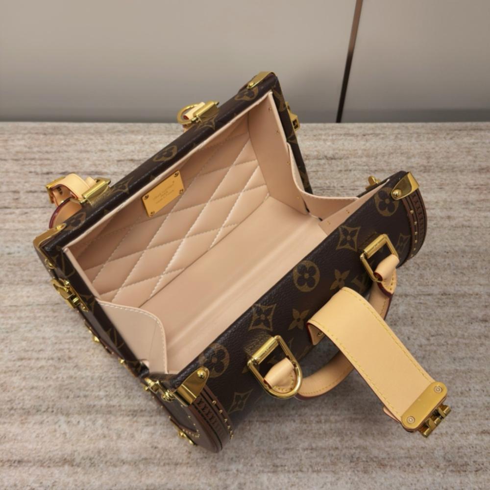 LV Speedy Sandık - Glimmer of Luxury