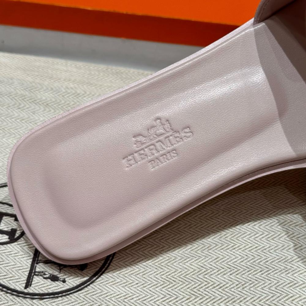 Hermès Oran Sandals Gray Argent