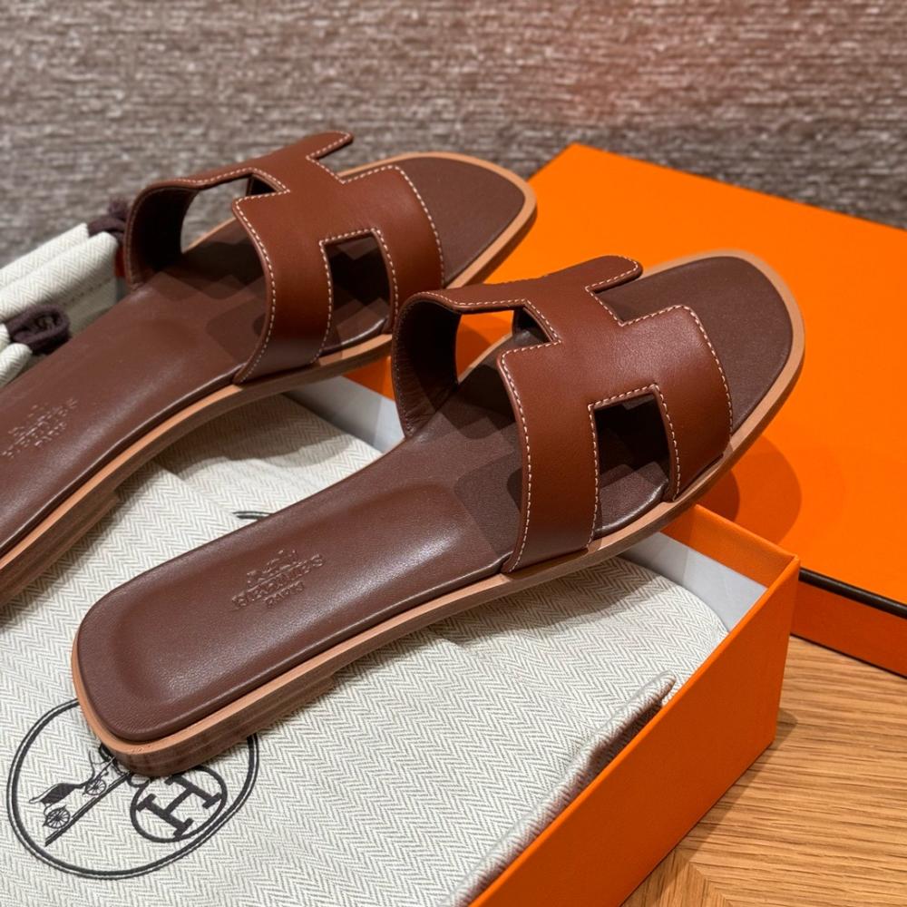 Hermès Oran Sandals Etoupe Epsom Leather
