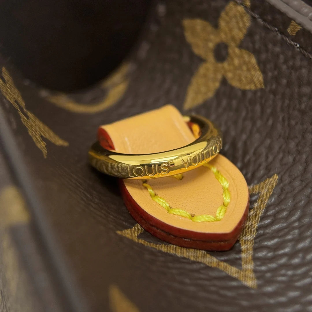 Zambak Woc - Glimmer of Luxury