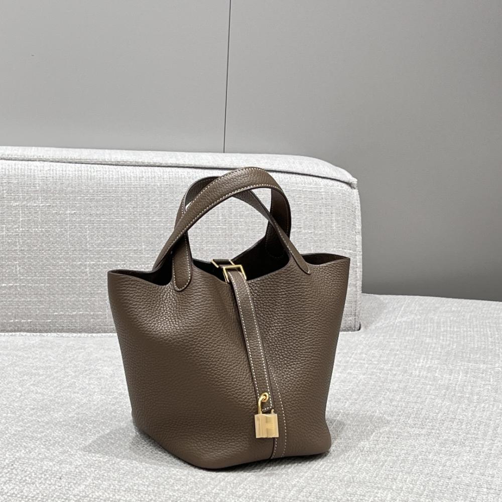 Hermès Picotin 18 Lock Clemence Leather Two-Tone Lime &amp; Nata Palladium Hardware (PHW)