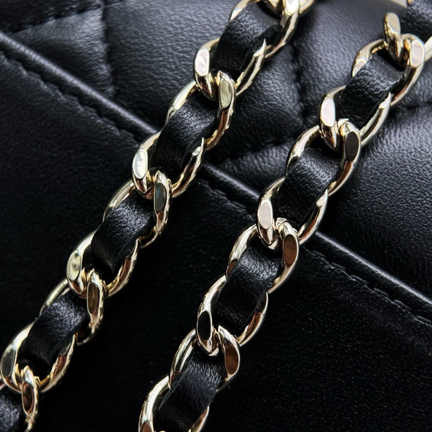 25C Mini Boston Çanta - Glimmer of Luxury