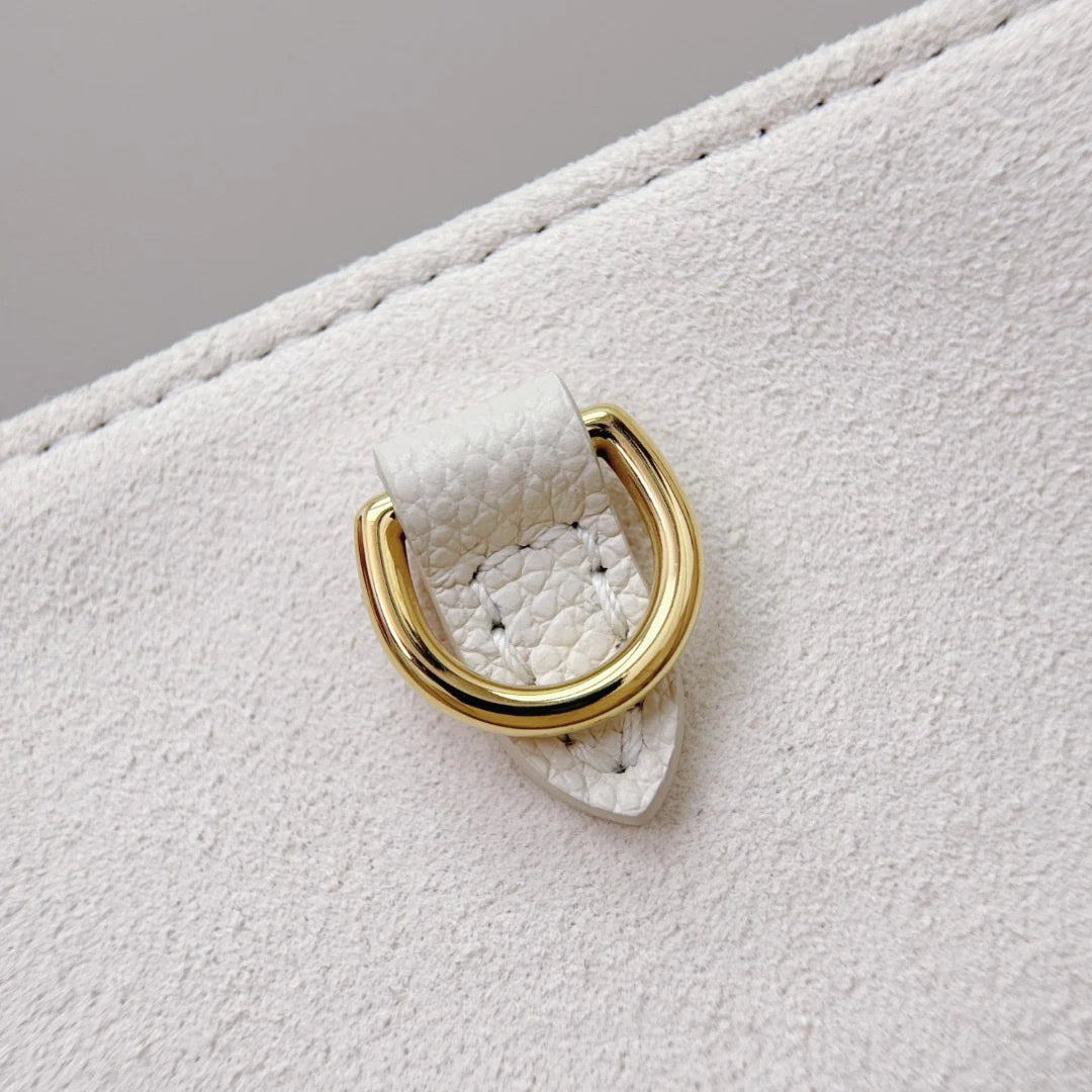 OnTheGo - Glimmer of Luxury