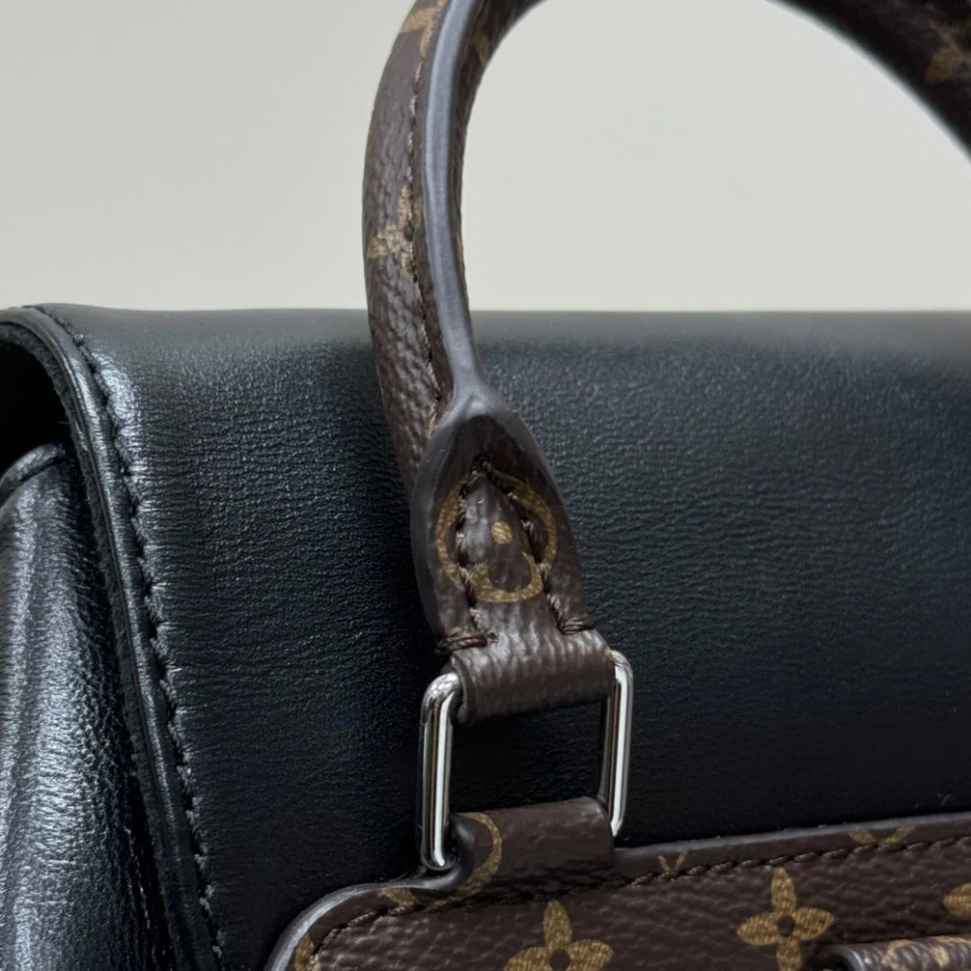 Blacout - Glimmer of Luxury