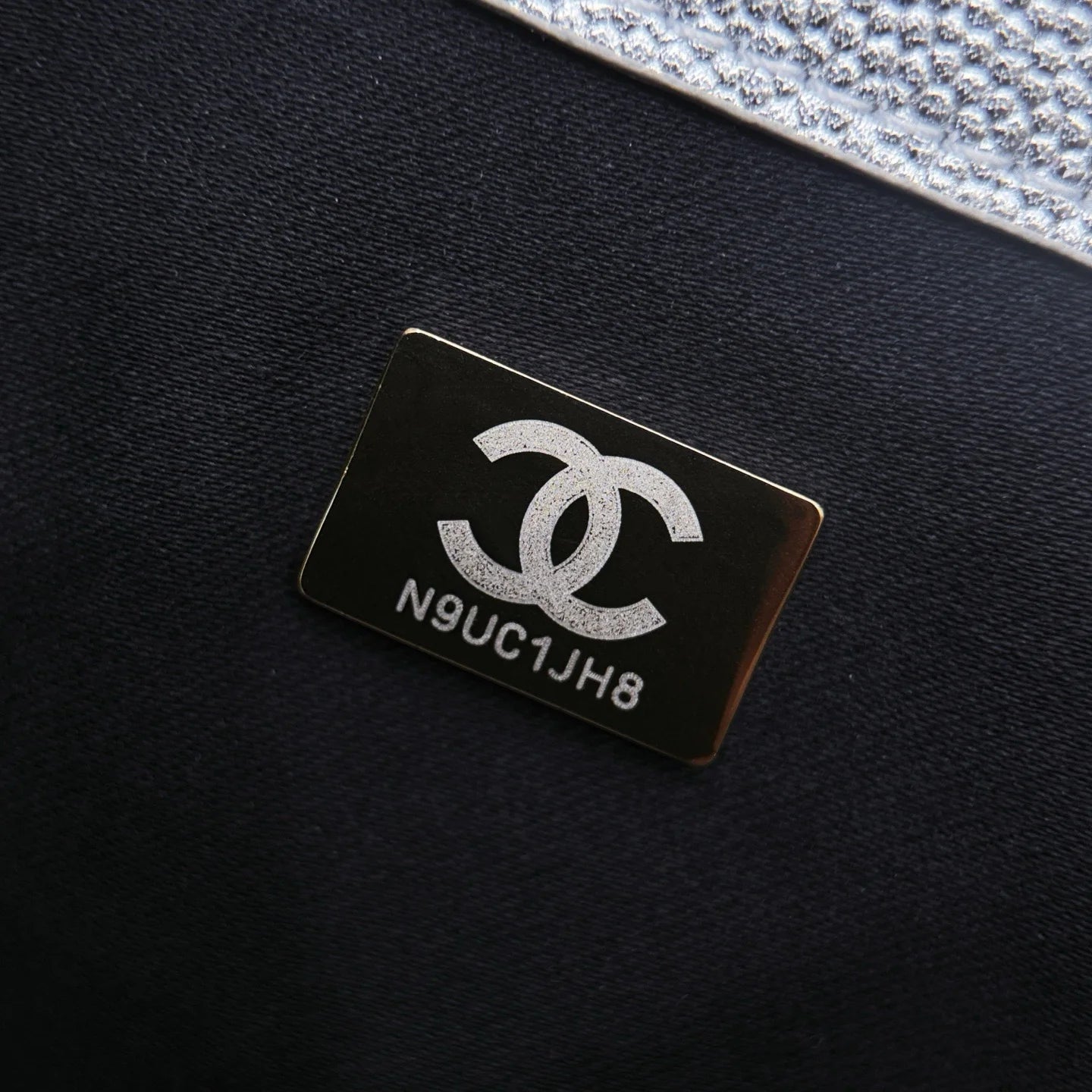 Chanel 25C Büyük Hobo Seyahat Çantası - Glimmer of Luxury