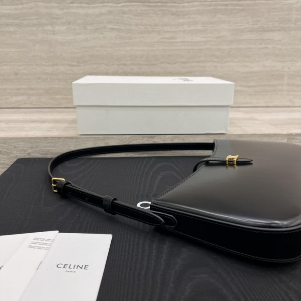 Celine Tina Parlak Dana Derisi Omuz Çantası