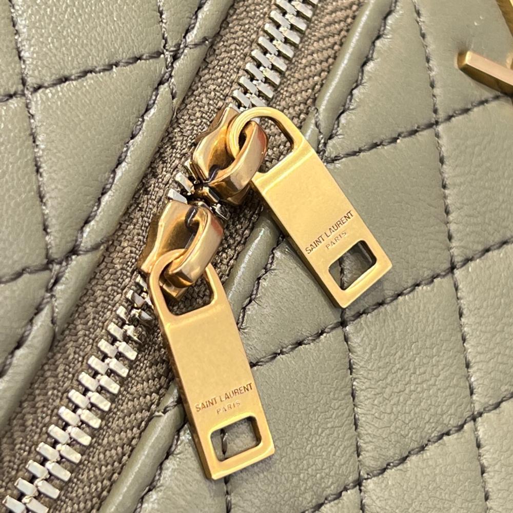 Saint Laurent Gaby Kuzu Derisinden Makyaj Çantası