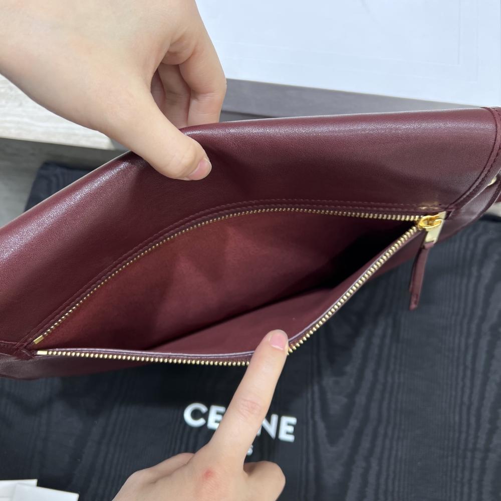 حقيبة CELINE Soft Triomphe Besace من جلد الحمل اللامع – سيراه