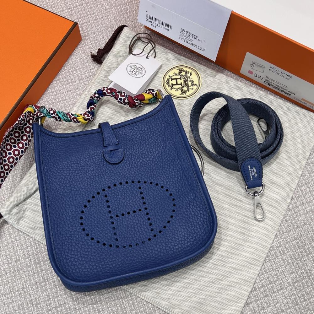 Hermès Evelyne 16cm Togo Leather Shoulder Bag